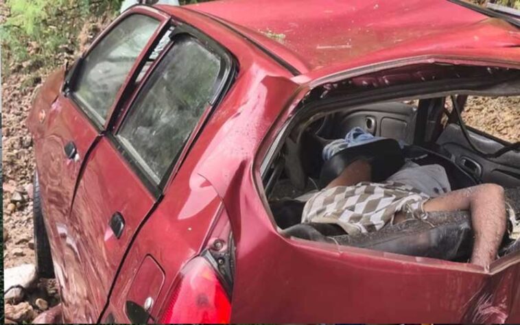 Accident In Himachal: गहरी खाई में लुढ़की कार! युवक की दर्दनाक मौत, बर्तनों की दुकान करता था अनूप Accident In Himachal: गहरी खाई में लुढ़की कार! युवक की दर्दनाक मौत, बर्तनों की दुकान करता था अनूप