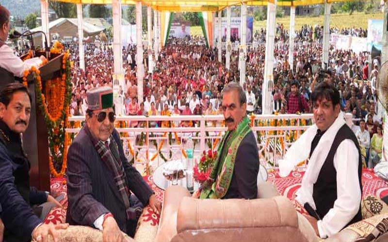 CM Sukhu: मुख्यमंत्री सुक्खू ने भाजपा को घेरा! बोले- एडिशनल बॉरोइंग में लगा रहे अडंगे