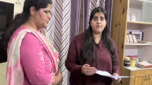 HP News: तहसीलदार से मारपीट मामले को लेकर 6 पर FIR! परिजन बोले- शिविर में जूते पहनकर जानबूझ कर नहीं गए थे… HP News: तहसीलदार से मारपीट मामले को लेकर 6 पर FIR! परिजन बोले- शिविर में जूते पहनकर जानबूझ कर नहीं गए थे…