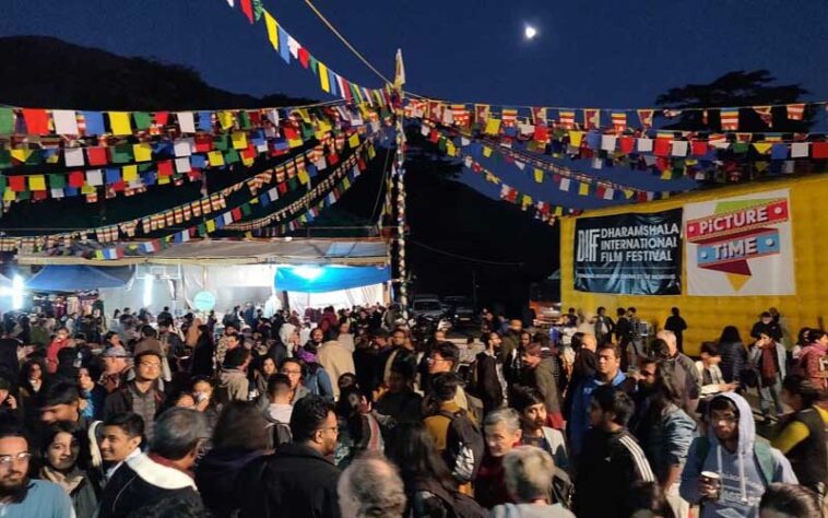 Film Festival: हिमाचल में होगा फिल्म फेस्टिवल! आएंगे जाने-माने फिल्मकार Film Festival: हिमाचल में होगा फिल्म फेस्टिवल! आएंगे जाने-माने फिल्मकार