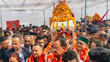 Sirmour News: अंतर्राष्ट्रीय श्री रेणुका जी मेला शुरू! उद्योग मंत्री ने भगवान परशुराम जी की पालकी को दिया कंधा