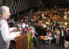 HP News: हिमाचल के सभी मेडिकल कॉलेजों में एम्स दिल्ली की तर्ज पर एक ही ब्लड सैंपल से किए जाएंगे 100 टेस्ट