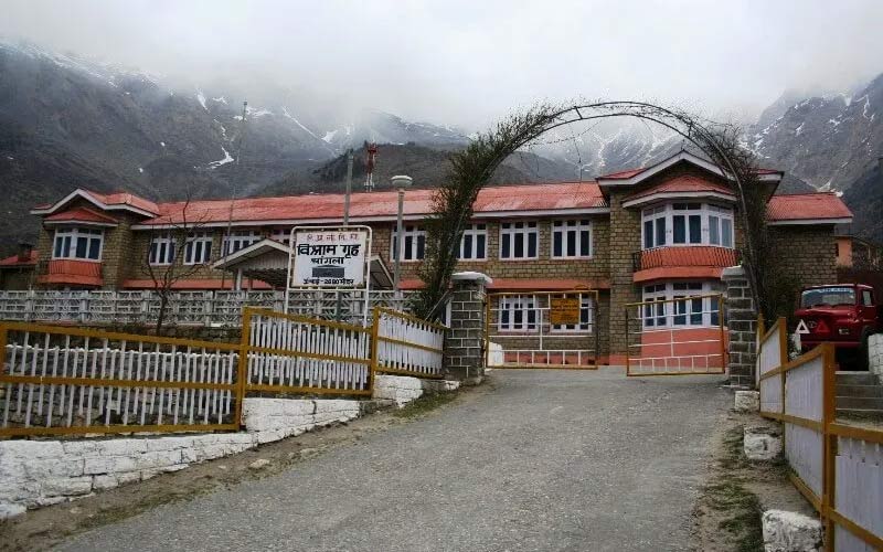 HP News: अब ऑनलाइन होगी पीडब्ल्यूडी विश्राम गृह की बुकिंग! कमरा नम्बर भी मोबाइल या ई-मेल पर होगा उपलब्ध