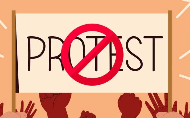 Himachal News: शहर के 10 चिन्हित स्थलों पर सार्वजनिक बैठक और धरना प्रदर्शन करने पर रोक Himachal News: शहर के 10 चिन्हित स्थलों पर सार्वजनिक बैठक और धरना प्रदर्शन करने पर रोक