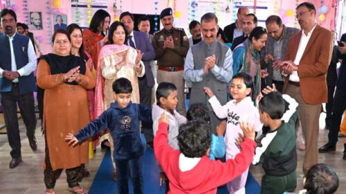 CM Sukhu: मुख्यमंत्री ने टूटीकंडी बाल आश्रम में बच्चों के साथ मनाई दिवाली! की यह बड़ी घोषणा CM Sukhu: मुख्यमंत्री ने टूटीकंडी बाल आश्रम में बच्चों के साथ मनाई दिवाली! की यह बड़ी घोषणा