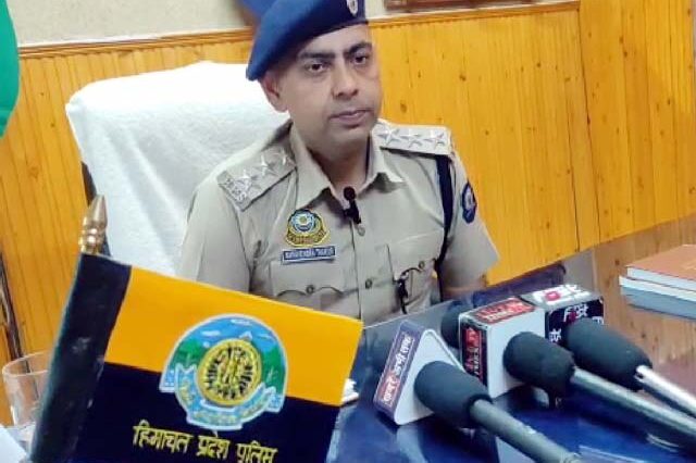 Paonta Sahib: DSP मानवेंद्र ठाकुर को हाईकोर्ट से राहत, तबादला आदेश पर रोक — नई तैनाती पर फिलहाल ब्रेक