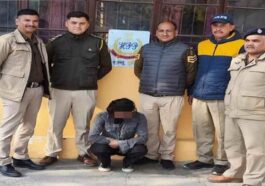 Himachal Crime News: हिमाचल में चरस सहित पकड़ा 23 साल का युवक! खेप को ठिकाने लगाने की फ़िराक में था आरोपी