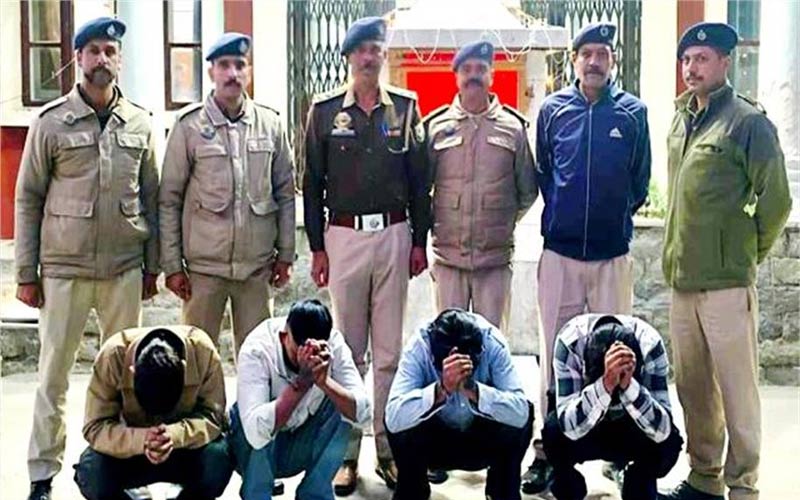 Himachal Crime News: 62.13 ग्राम चिट्टा पकड़ा! पंजाब के 4 तस्कर अरेस्ट, युवाओं को सप्लाई करने की फिराक में थे..