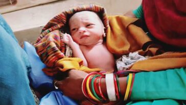 Himachal News: एंबुलेंस में गूंजीं पुत्र की किलकारी! ईएमटी और पायलट की सूझबूझ से जच्चा-बच्चा सुरक्षित