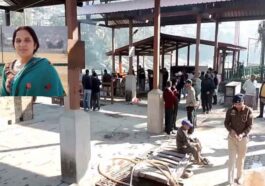 दुखद: एसिड अटैक से जान गवाने वाली पीड़िता का अंतिम संस्कार! बेटे ने दी मुखाग्नि, यह थी ममता की आखिरी इच्छा