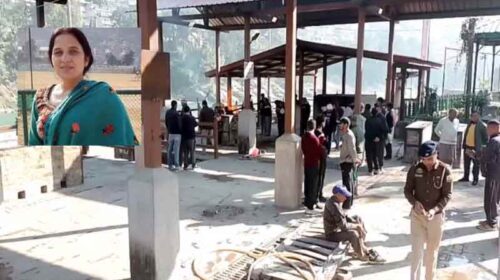 दुखद: एसिड अटैक से जान गवाने वाली पीड़िता का अंतिम संस्कार! बेटे ने दी मुखाग्नि, यह थी ममता की आखिरी इच्छा