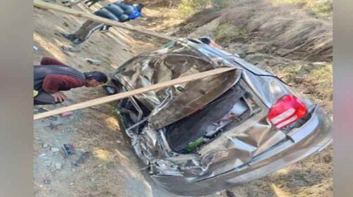 हिमाचल में बड़ा हादसा: हादसे का शिकार हुई कार! स्कूल के हेडमास्टर सहित पत्नी की मौत