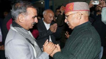 CM Sukhu: विंग कमांडर शहीद नमांश स्याल के घर पहुंचे मुख्यमंत्री! शोकाकुल परिवार को ढांढस बंधाया