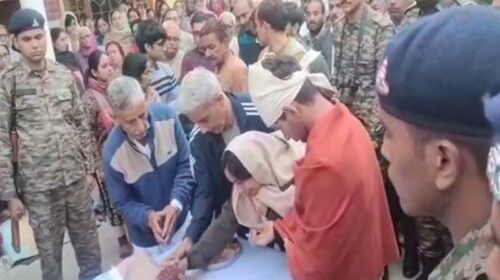 Himachal News Update: कर्नल तेजेंद्र सिंह का राजकीय सम्मान के साथ अंतिम संस्कार! घर में छाया मातम Himachal News Update: कर्नल तेजेंद्र सिंह का राजकीय सम्मान के साथ अंतिम संस्कार! घर में छाया मातम