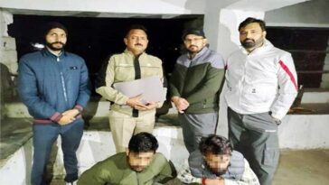 Himachal Crime News: गाड़ी में बैठकर नशे का कारोबार कर रहे थे तस्कर! पुलिस ने मारा छापा, आरोपी काबू