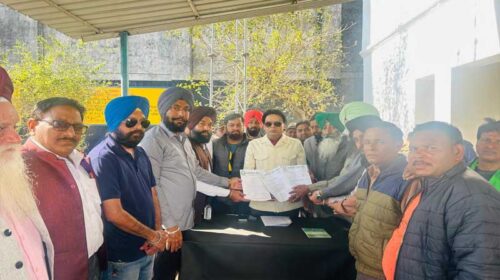 Paonta Sahib: गन्ना खरीद को लेकर किसानों में रोष! पांवटा साहिब में दो तोल सेंटर बंद होने से बढ़ी परेशान