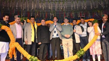 Sirmour News: उद्योग मंत्री हर्षवर्धन चौहान ने किया अंतरराष्ट्रीय श्री रेणुका जी मेले की सांस्कृतिक संध्याओं का शुभारंभ