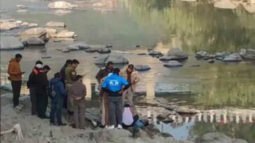 Himachal News Alert: खड्ड में मिला व्यक्ति का शव! फैली सनसनी, अभी तक नहीं हुई पहचान