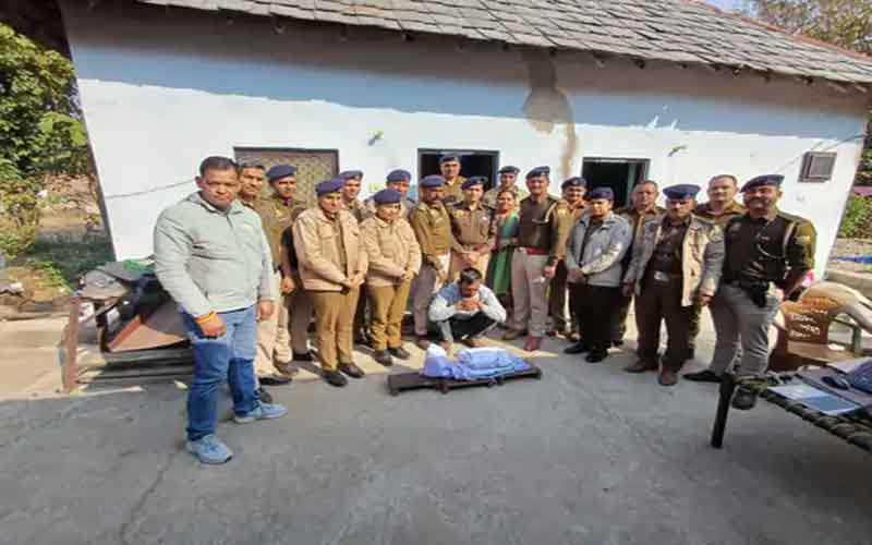 Himachal Crime News: पुलिस ने घर से पकड़ी 3.628 किलोग्राम चरस! जंगल से धरा आरोपी
