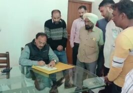 पांवटा साहिब के गोताखोरों ने की स्थायी नियुक्ति की मांग: 15 साल से सेवा कर रहे, रोजगार का कोई स्थाई साधन नहीं…..