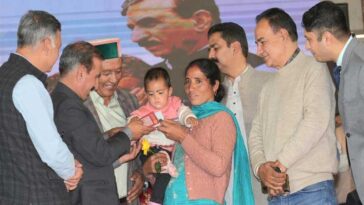 CM Sukhu: मुख्यमंत्री ने आपदा प्रभावित परिवारों को दी 81 करोड़ रुपये की राहत राशि! अनाथ हुई निकिता को 21 लाख