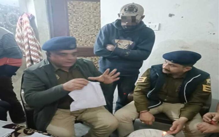 Sirmour News: तस्कर ने बेड बॉक्स में छुपाया था नशा! पुलिस ने मारा छापा, हेरोइन के साथ नकदी भी पकड़ी