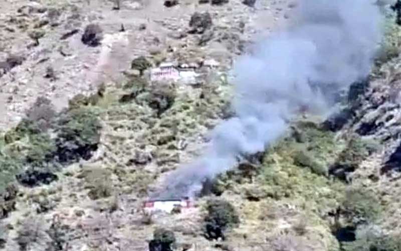 Himachal News Alert: ढाई मंजिला मकान जलकर राख! परिवार के 6 सदस्य बेघर