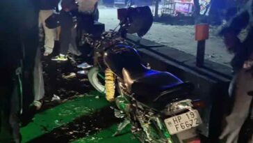 हिमाचल में बड़ा हादसा: दो बाइकों के बीच जोरदार भिड़ंत! दो सगे भाइयों सहित चार की मौत