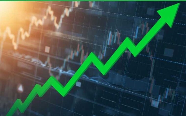 2025 Growth Story Hero: ऑटो और बैंकिंग सेक्टर ने संभाली अर्थव्यवस्था की कमान! निवेश से मिलेगा अच्छा-खासा रिटर्न