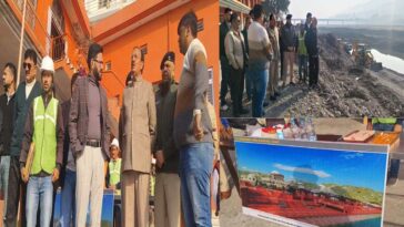 Paonta sahib: 29 करोड़ से संवरेगा पांवटा साहिब का गोविंद घाट! उद्योग मंत्री हर्षवर्धन चौहान ने किया निरीक्षण