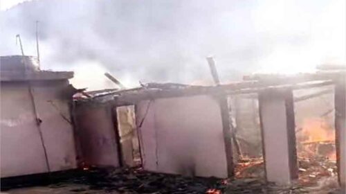 Himachal News Update: भीषण अग्निकांड से दो मंजिला मकान सहित गौशाला जलकर राख! जिंदा जले आठ मवेशी