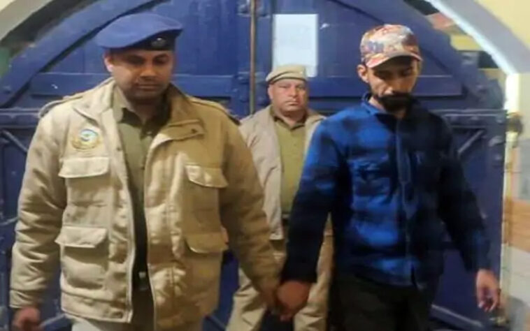 Himachal Crime News: हिमाचल में चिट्टे और वेइंग मशीन सहित युवक अरेस्ट! भाजपा विधायक का रिश्तेदार बताया जा रहा आरोपी Himachal Crime News: हिमाचल में चिट्टे और वेइंग मशीन सहित युवक अरेस्ट! भाजपा विधायक का रिश्तेदार बताया जा रहा आरोपी