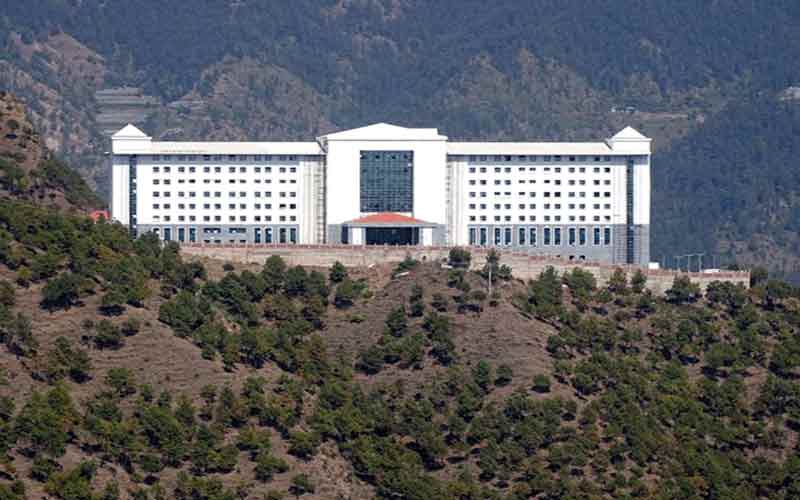 Himachal News: AIMSS चमियाणा और IGMC के चार डॉक्टर सस्पेंड! ड्यूटी पर नहीं लौट रहे थे, अब हुई कार्रवाई