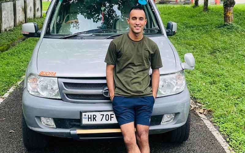 Achievement: भारतीय वायुसेना में फ्लाइंग ऑफिसर बना ड्राइवर का बेटा अभिषेक! बढ़ाया मान