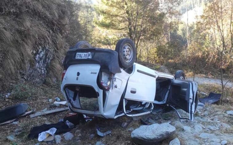 Accident In Himachal: खाई में गिरी कार! 20 साल के युवक ने गवाई जान, पांच की हालत गंभीर