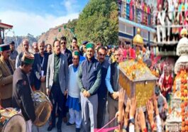 Sirmour News: कल पशमी में विराजमान होंगे चालदा महासु महाराज! उद्योग मंत्री ने देव यात्रा में लिया भाग