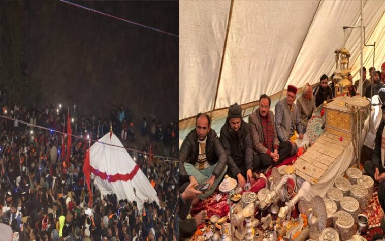 Sirmour News: सिरमौर के द्राबिल पहुंची चालदा महासू महाराज की प्रवास यात्रा! 40 हजार श्रद्धालुओं की उमड़ी भीड़ Sirmour News: सिरमौर के द्राबिल पहुंची चालदा महासू महाराज की प्रवास यात्रा! 40 हजार श्रद्धालुओं की उमड़ी भीड़