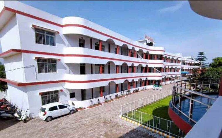 Paonta Sahib: दून वैली स्कूल भट्टांवाली! 30 साल से गुणवत्तापूर्ण शिक्षा और फिटनेस-इनोवेशन का मजबूत केंद्र