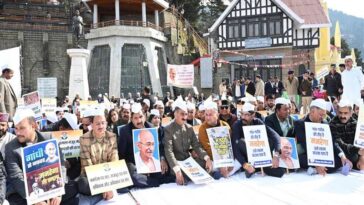 HP News: हिमाचल कैबिनेट ने रिज में दिया धरना! मनरेगा को समाप्त करने का किया विरोध, बोले- प्रदेश को होगा नुकसान