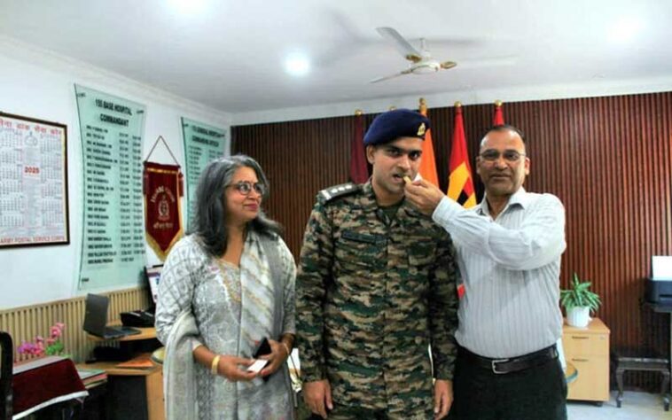 Achievement: भारतीय सेना में कैप्टन बना हिमाचल का कार्तिक! क्षेत्र में ख़ुशी की लहर
