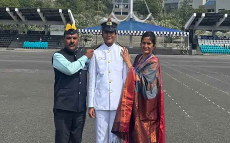 Achievement: भारतीय नौसेना में लेफ्टिनेंट बनी हिमाचल की बेटी सिमरन! देश सेवा के लिए छोड़ा 12 लाख रुपए का पैकेज