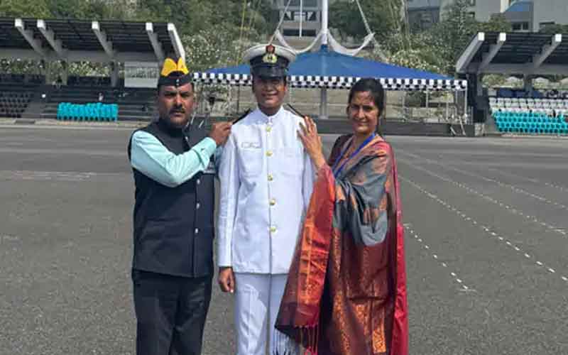 Achievement: भारतीय नौसेना में लेफ्टिनेंट बनी हिमाचल की बेटी सिमरन! देश सेवा के लिए छोड़ा 12 लाख रुपए का पैकेज