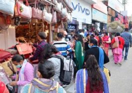 HP News: नववर्ष के चलते बाजारों में सेल लगाने की अनुमति! 31 दिसंबर को देर रात तक खुले रह सकेंगे शराब लाइसेंसी प्रतिष्ठान