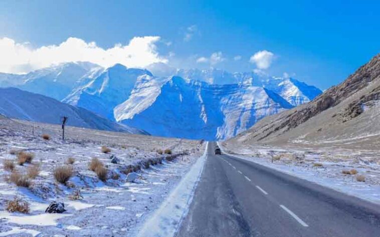 Manali-Leh Road Closed: मनाली-लेह मार्ग बंद! सड़क पर जमी ब्लैक आइस, अब अगले साल कर सकेंगे सफर