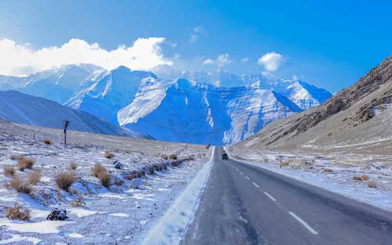 Manali-Leh Road Closed: मनाली-लेह मार्ग बंद! सड़क पर जमी ब्लैक आइस, अब अगले साल कर सकेंगे सफर