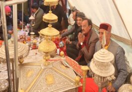 Sirmour News: चालदा महासु महाराज के शिविर में पहुंचे मंत्री हर्षवर्धन चौहान! देर रात पशमी गांव में होंगे विराजमान