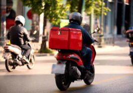 Strike: कल पूरे भारत में ऑनलाइन ऑर्डर नहीं होंगे डिलीवर! स्विगी, जोमैटो, ब्लिंकिट से कुछ भी नहीं कर पाएंगे ऑर्डर