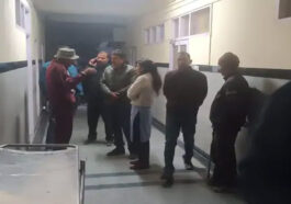 दुखद: खाई में गिरकर घायल हुई महिला! दो स्वास्थ्य संस्थानों में नहीं मिले डॉक्टर, इलाज के अभाव में तोड़ा दम