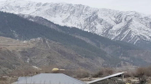 Himachal Weather: हिमाचल में फिर बदला मौसम! ऊंची चोटियों पर गिरे बर्फ के फाहे, मैदानों में छाया कोहरा… Himachal Weather: हिमाचल में फिर बदला मौसम! ऊंची चोटियों पर गिरे बर्फ के फाहे, मैदानों में छाया कोहरा…