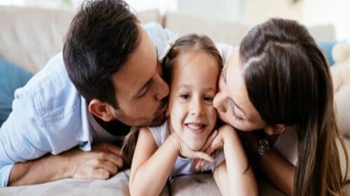 Good Parenting Tips: सोने से पहले बच्चे से पूछें ये 6 सवाल, पैरेंटिंग कोच ने बताया—रिश्ता जिंदगी भर रहेगा मजबूत
